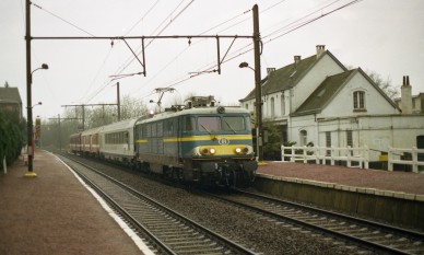 Sint-Genesius-Rode - L3203.jpg